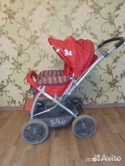Детская прогулочная коляска balu
