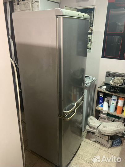 Холодильник samsung