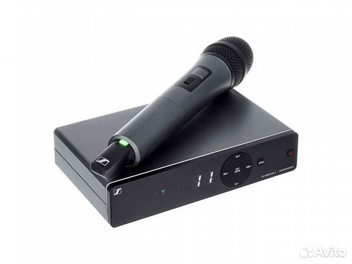 Sennheiser XSW 1-825-B радиосистема