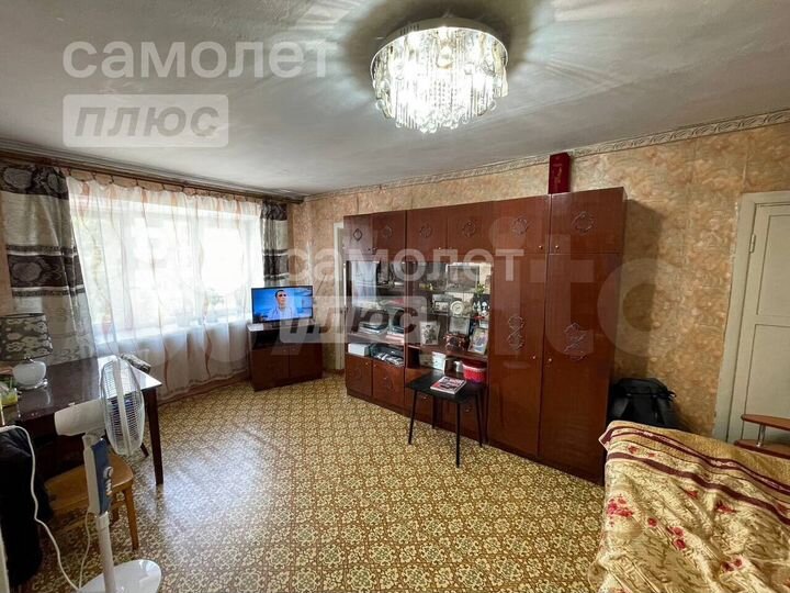 2-к. квартира, 43 м², 3/5 эт.