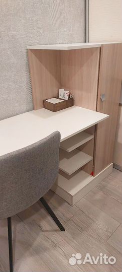 Компьютерный стол со шкафом