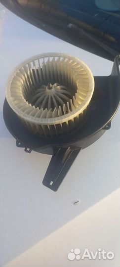 Моторчик печки на volkswagen polo. Skoda. Seat