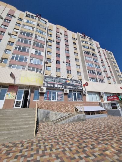 Торговая площадь, 56 м²