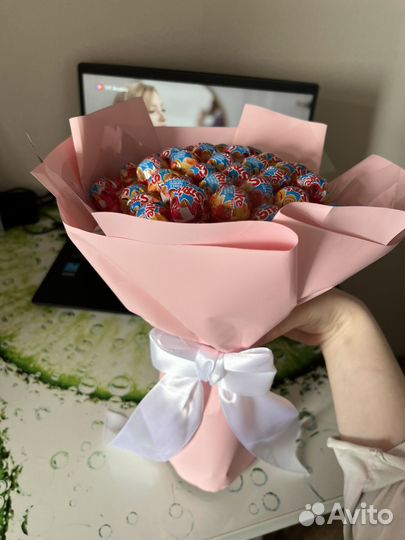 Букет из чупа чупсов
