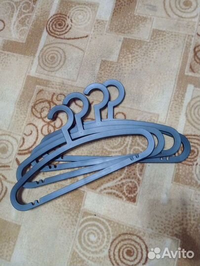 Вешалки