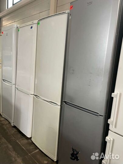 Холодильник б/у