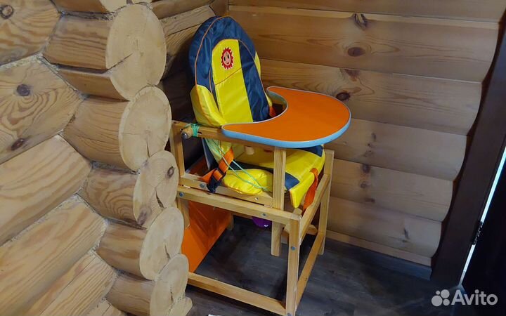 Детская кровать и детский стульчик