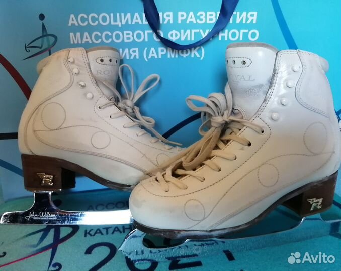 Коньки Risport royal super лезвия Gold Seal 240