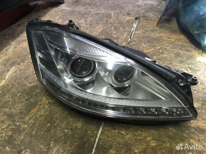 Мерседес S 221 фара