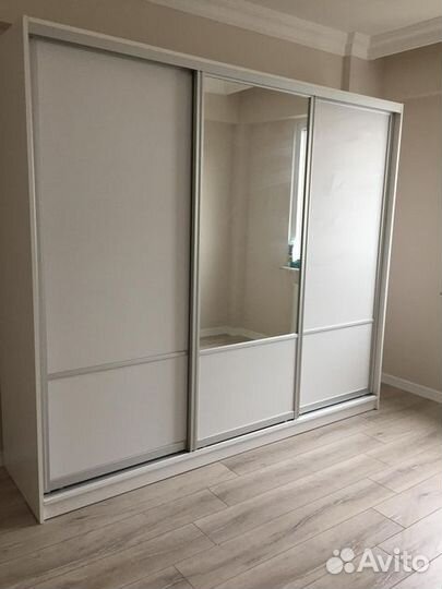Шкаф купе с зеркалом на заказ