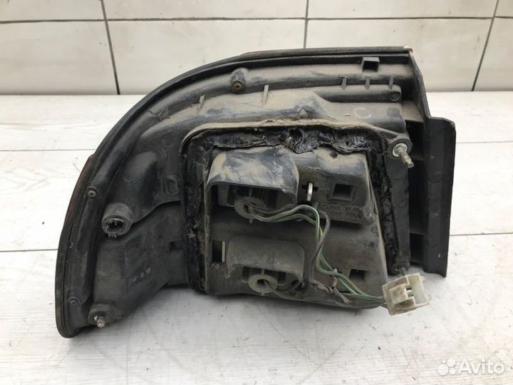 Фонарь правый Nissan Maxima A32 VQ20DE 1998