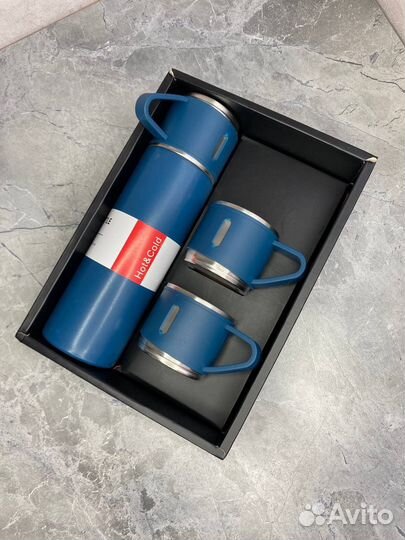 Термос с кружками