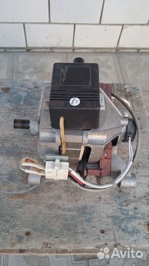 Двигатель стиральной машины
