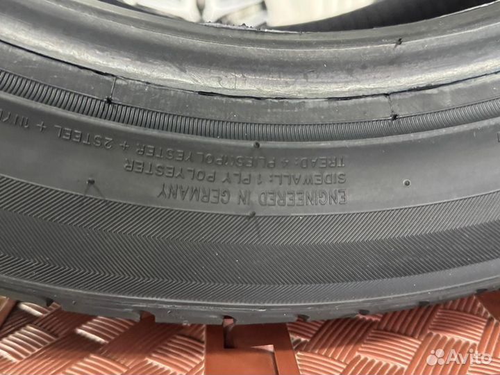 Kinforest KF-550 245/45 R17 99W