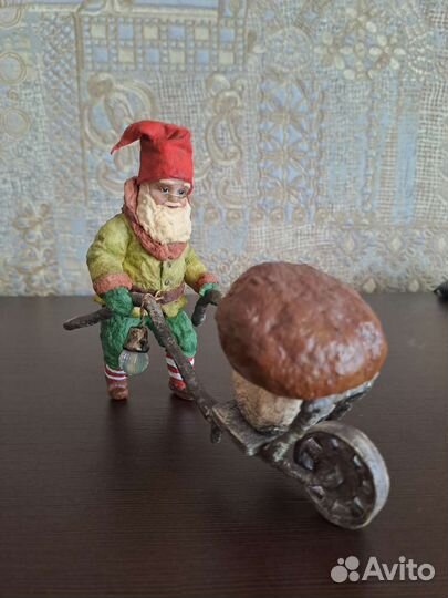 Ватная игрушка. Гном с грибом