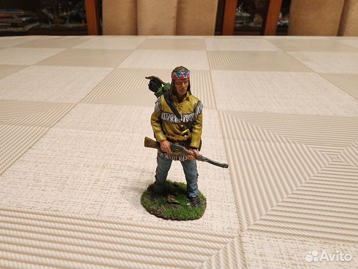 Оловянная миниатюра. Дикий запад. Апач