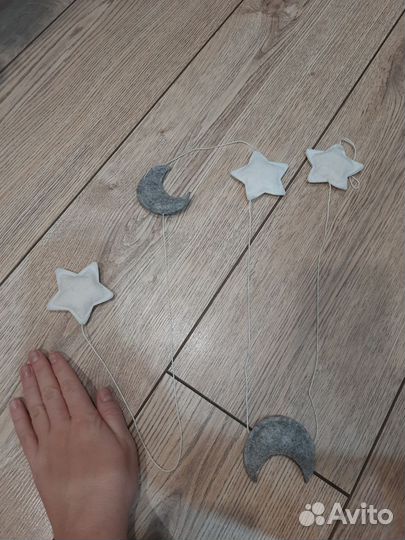 Гирлянда с фетровыми фигурами