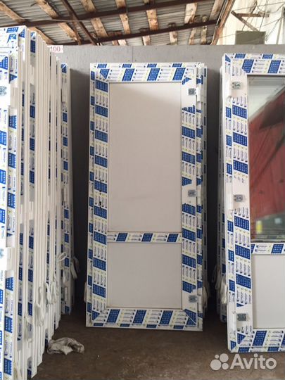 Двери 90х210 входные глухие