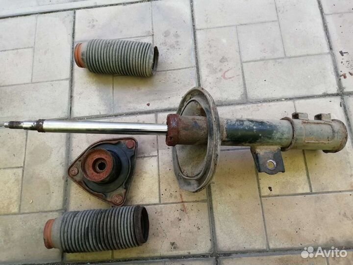 Амортизаторы на hyundai Elantra HD