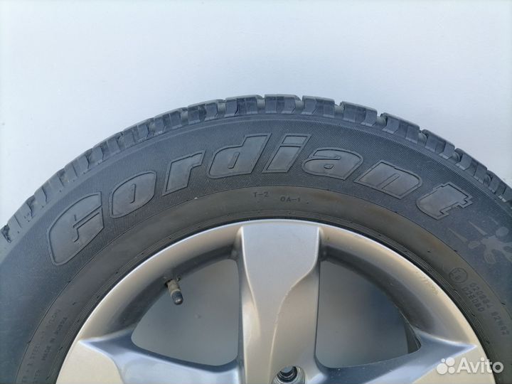 Колесо 215/70R16