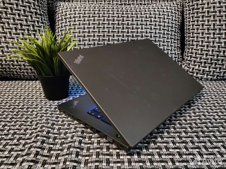 Lenovo Thinkpad L470 i3 + 12GB + SSD