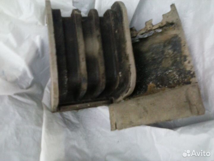 Резинки для ваз-2101-07 рад. нижние пара. б.у