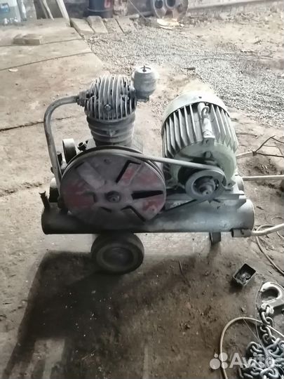 Воздушный компрессор