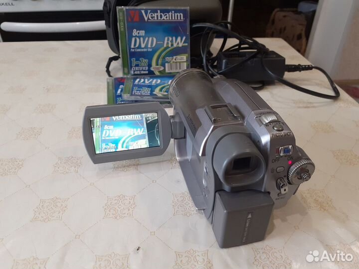 DVD видеокамера Panasonic VDR-D300