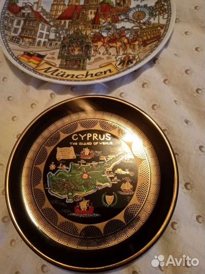 Настенная тарелка