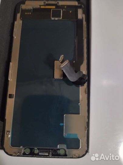 Дисплей на iPhone 10