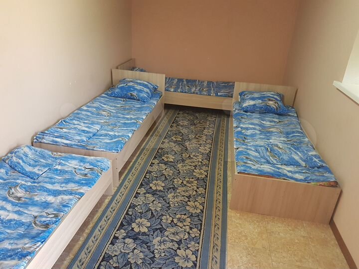 Комната 16 м² в 3-к., 1/2 эт.