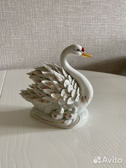 Статуэтка лебедь фарфор СССР