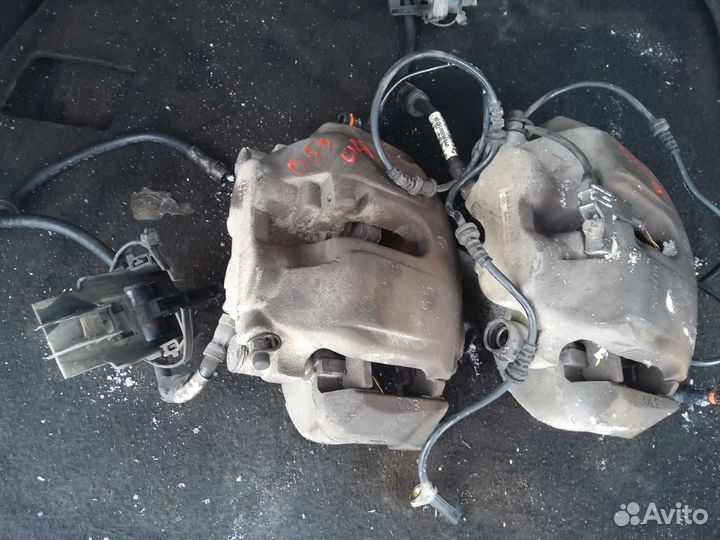 Суппорт передний mercedes 164 3.5 бензин