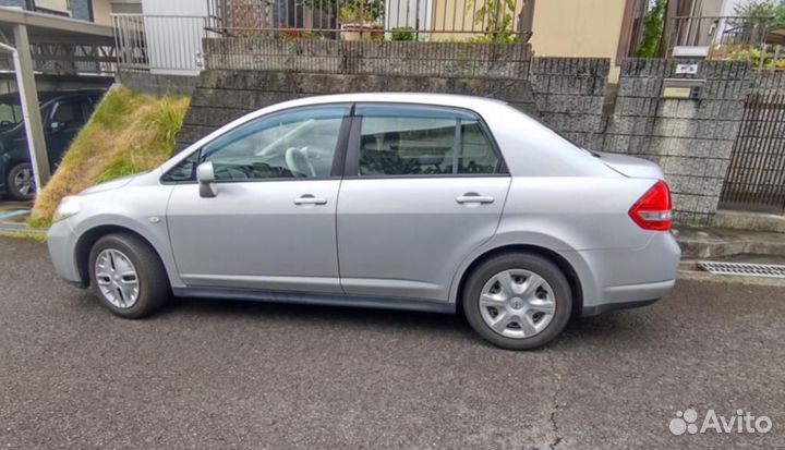 Жабо Nissan Tiida Latio SC11 2008