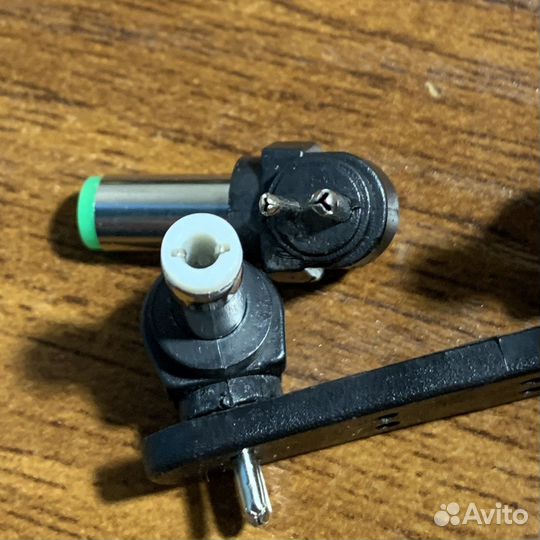 Штекеры для универсальных зарядных устройств