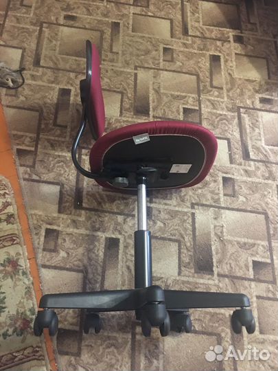 Компьютерное кресло новое