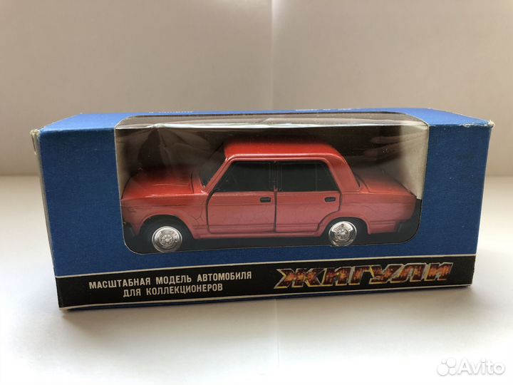 Моделька ваз 2105 1:43