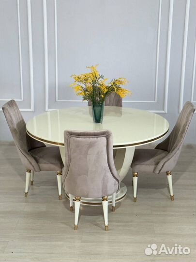 Кухонный стол. Доставка по всей России