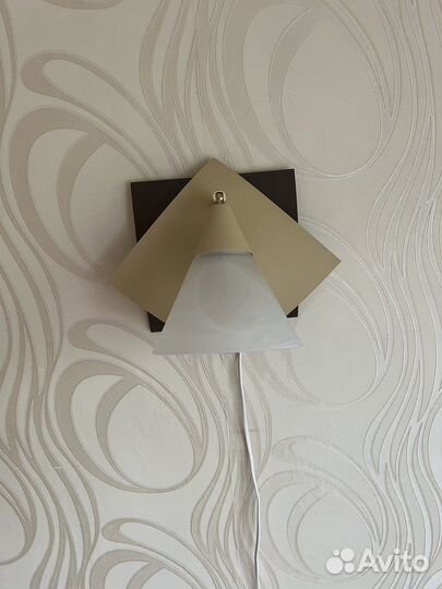 Светильник настенный