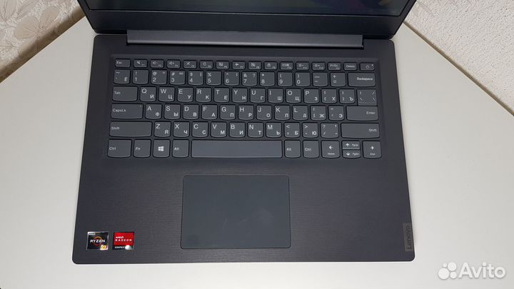 Свежий ноутбук Lenovo Ryzen/8Gb/SSD/ гарантия
