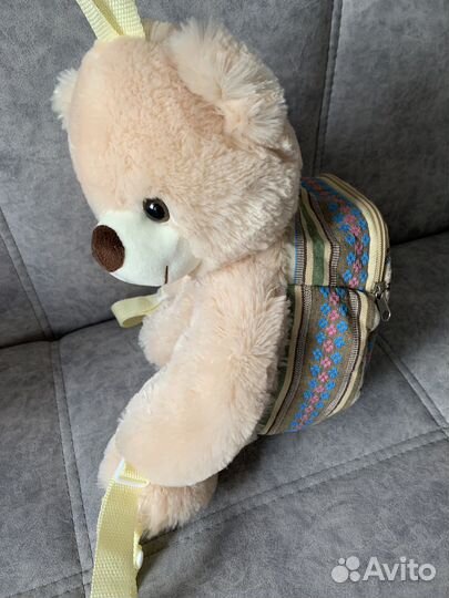 Плюшевый медведь-рюкзак