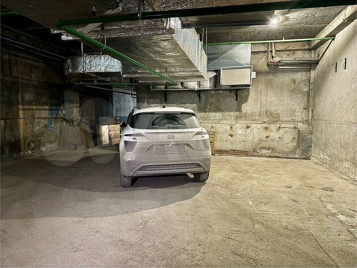 Машиноместо, 13 м²