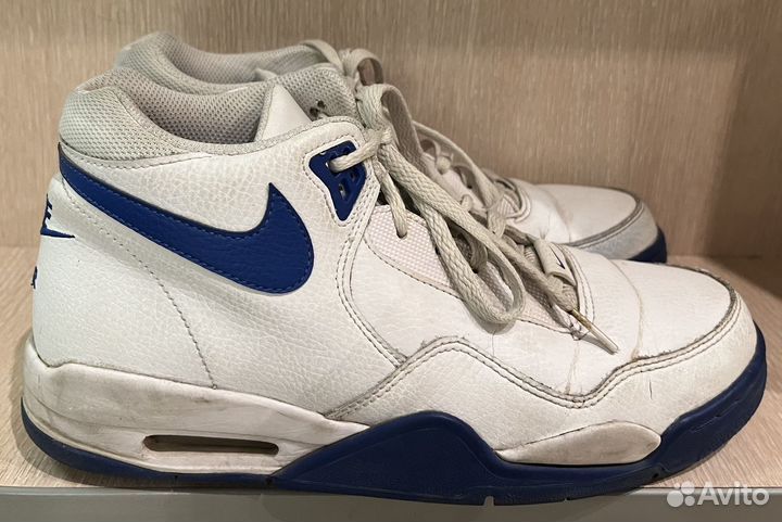 Кожаные белые кроссовки Nike flight legacy