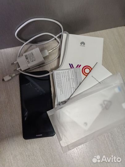 Телефон Huawei y9 2018