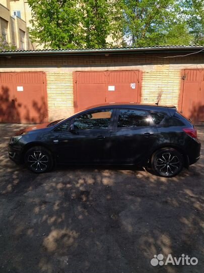 Opel Astra 1.6 МТ, 2013, 271 000 км