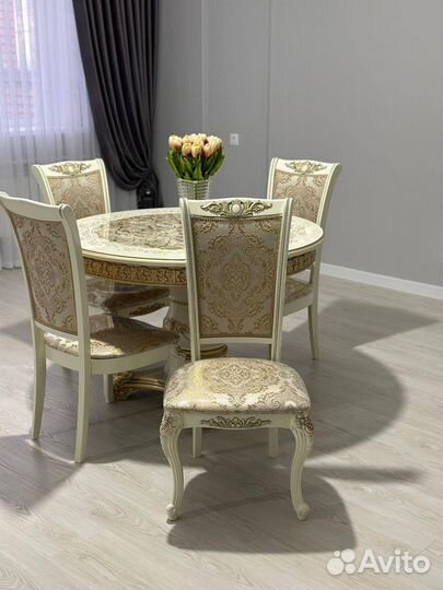 Столы и стулья новые