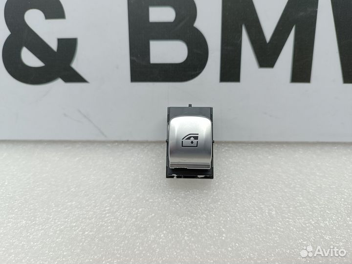 Кнопка стеклоподъемника задняя левая BMW X7 G07