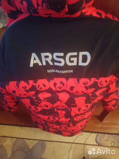 Куртка с пандами