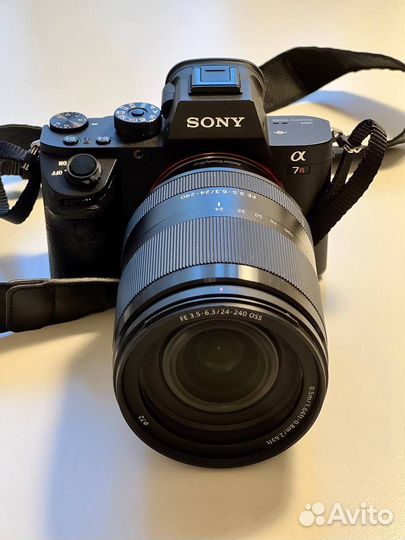 Продам фотоаппарат sony A7RII