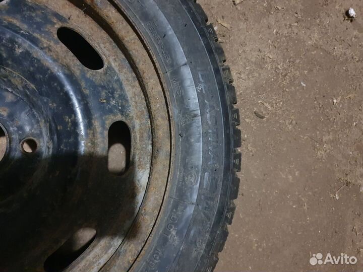 R15 Nokian Tyres Hakkapeliitta 7 185/65, PCD 4x98 DIA 10